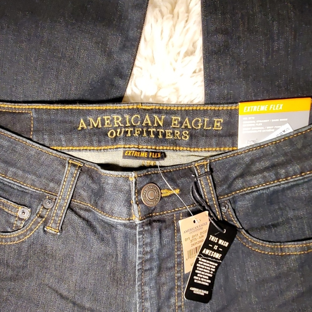 Jeans - Picture 2 of 3
